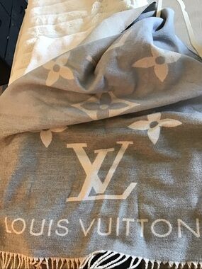 Louis Vuitton Light Blue and Cream Monogram Blanket Scarf